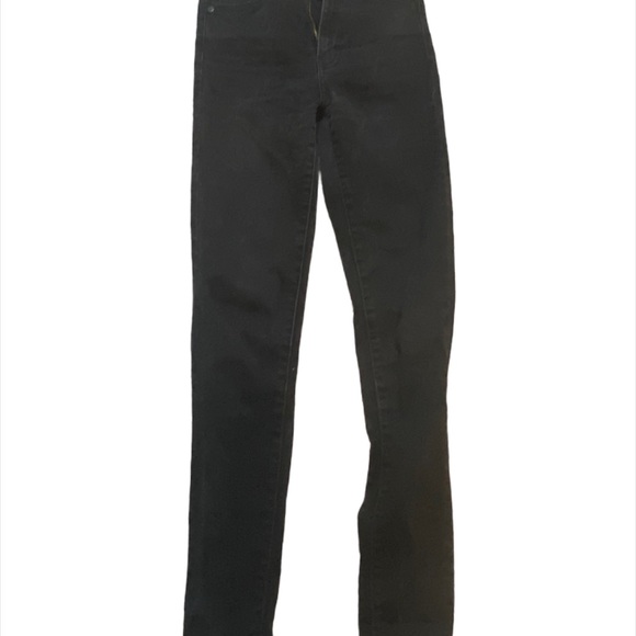 Black Levi’s Jeans - Picture 2 of 3